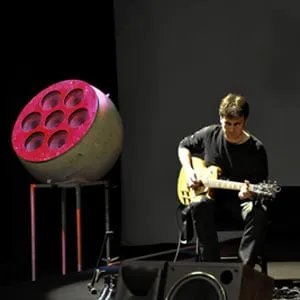 Presences Electronique Festival 2010 (performance)